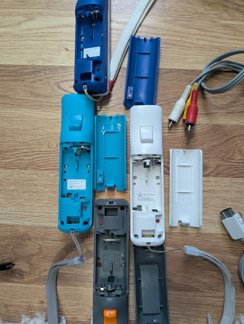 Nintendo Wii Console Bundle Nunchuks Controllers TESTED